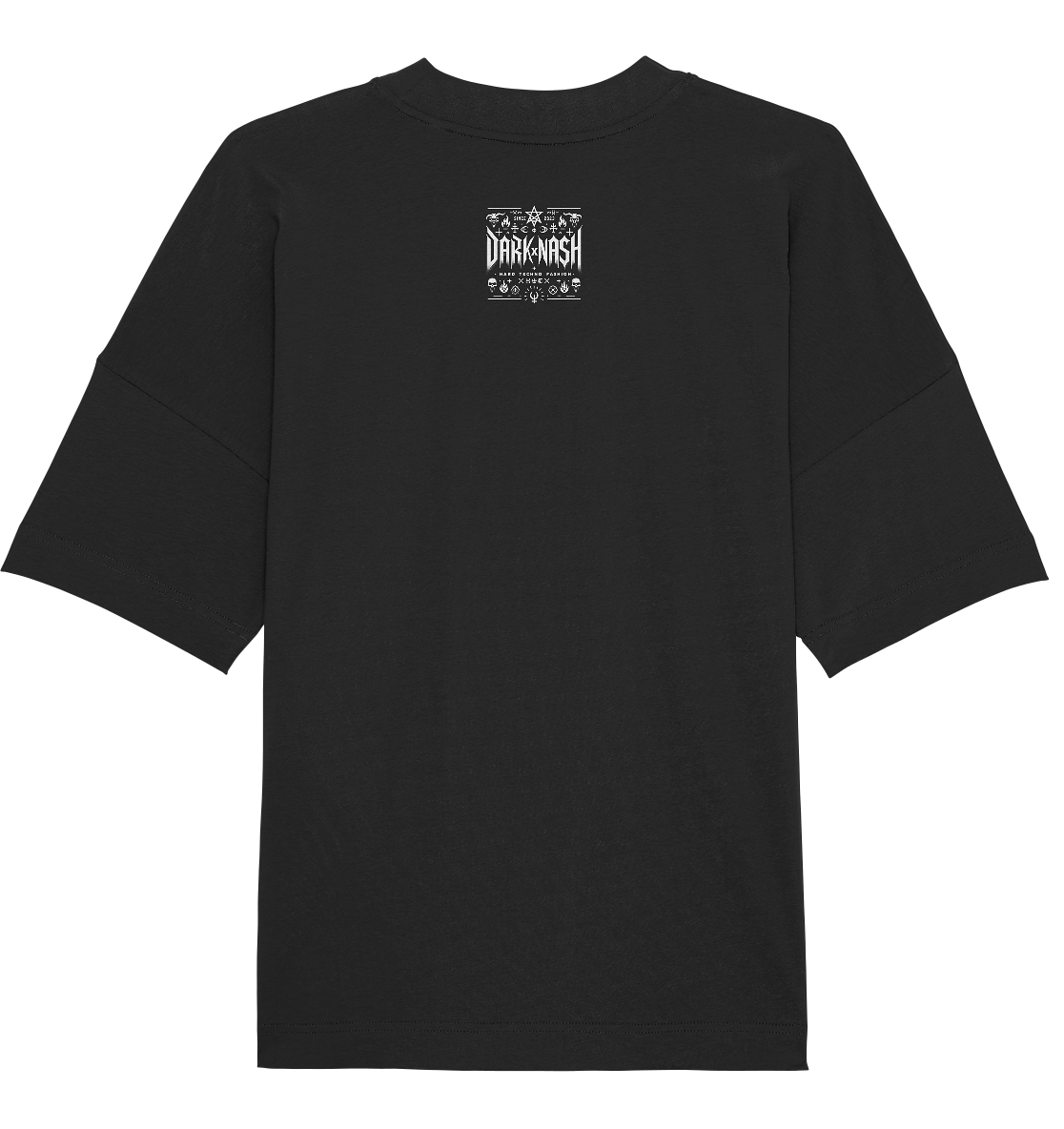 Rückseite eines schwarzen Oversize-T-Shirts mit dezentem weißen DARKXNASH-Logo im oberen Rückenbereich, minimalistisch und stilvoll gestaltet.