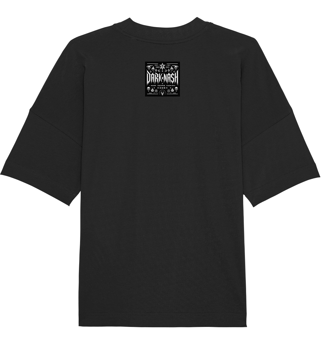 Schwarzes Oversize T-Shirt, Rückseite mit kleinem DarkxNash Logo im oberen Bereich, schlichtes Design ohne weitere Elemente.