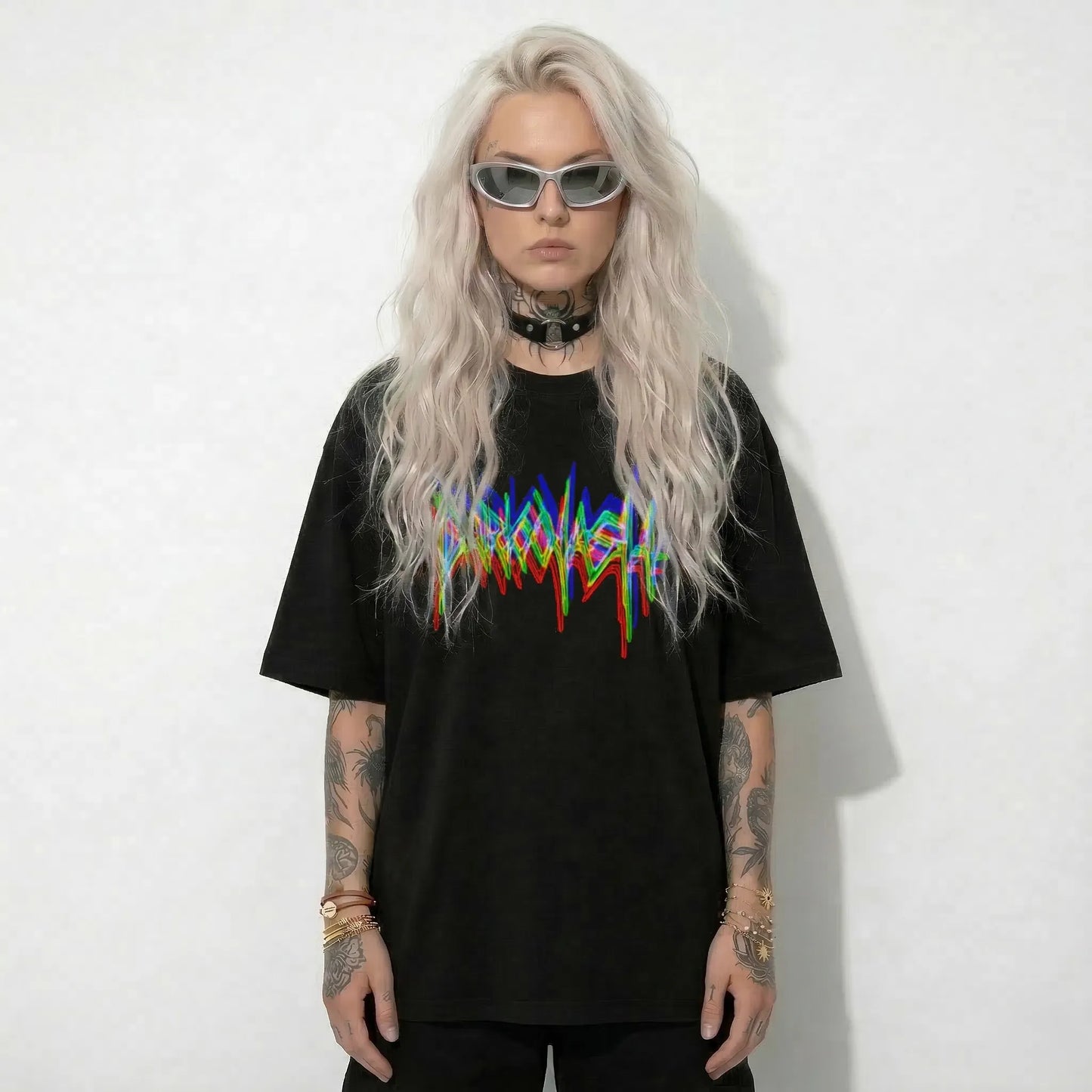 DARKXNASH Oversize Techno Shirt mit Neon Logo Print schwarzes Rave T-Shirt Streetwear Festival Outfit Damen