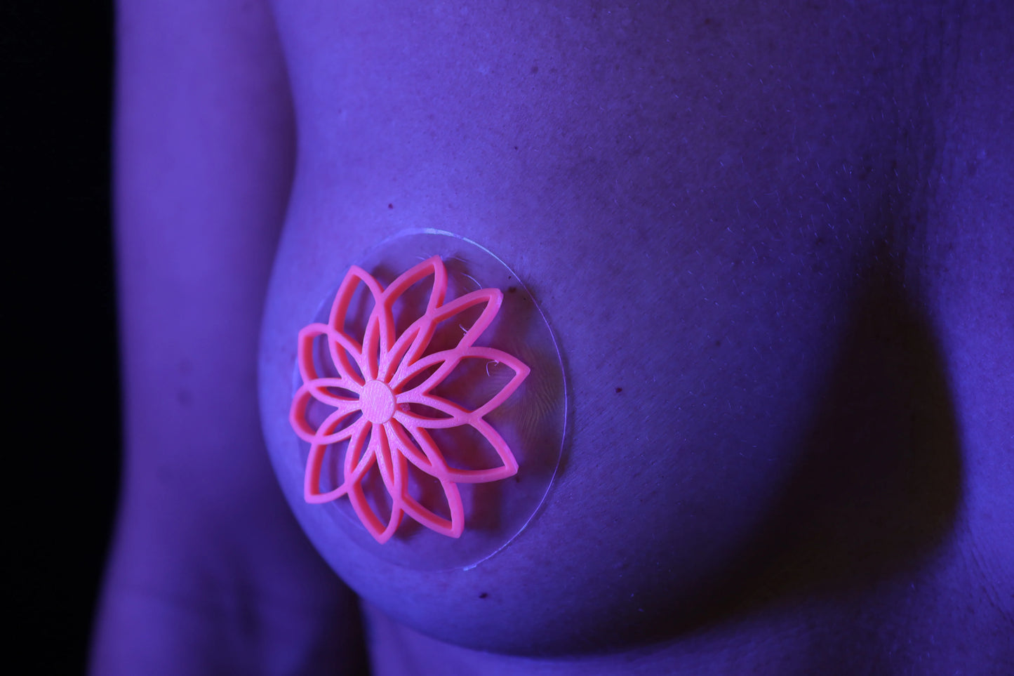 Nippel Cover Blume Neon Pink leuchtend