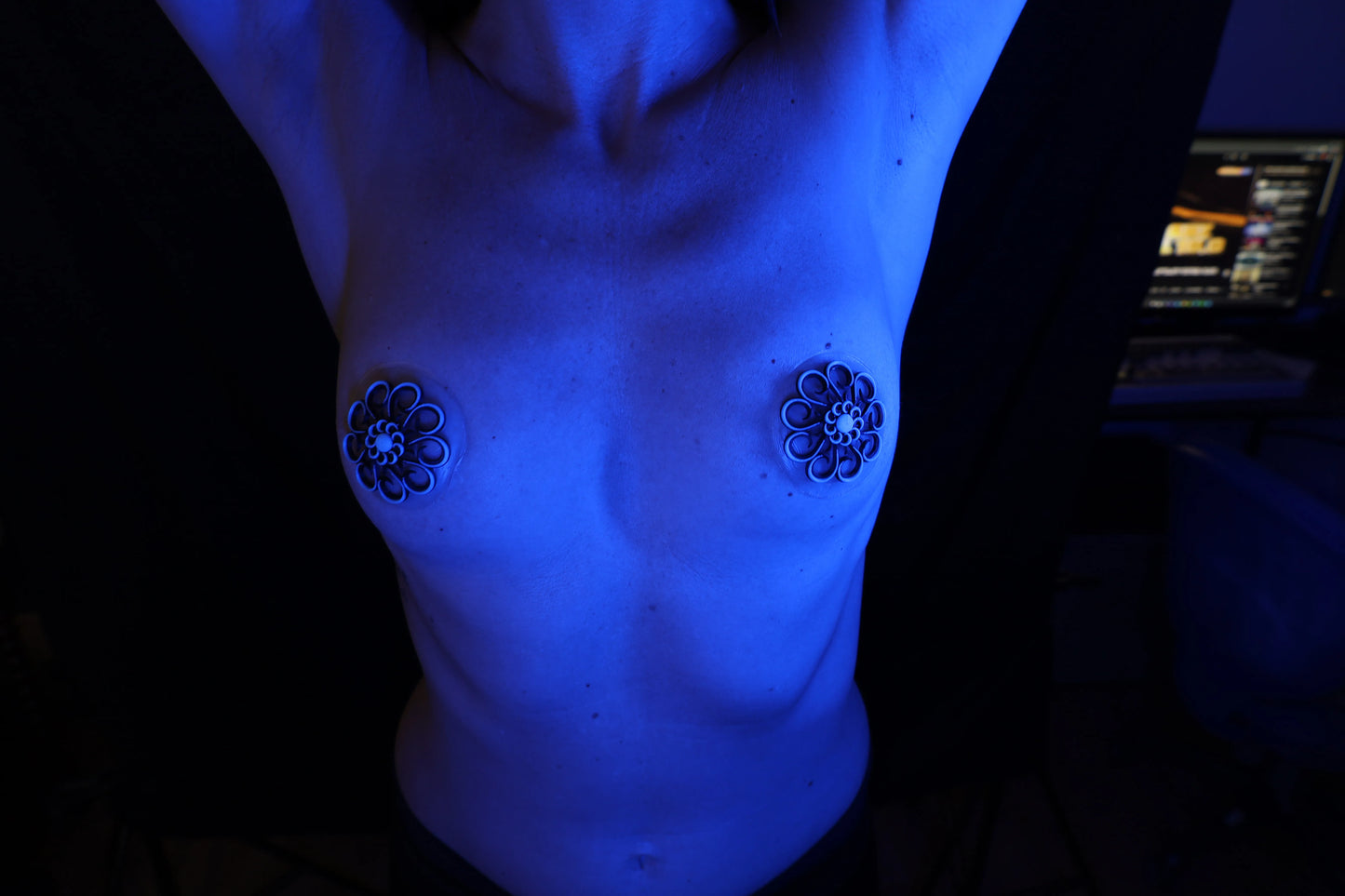 Nippel Cover Blume Schwarz Türkis