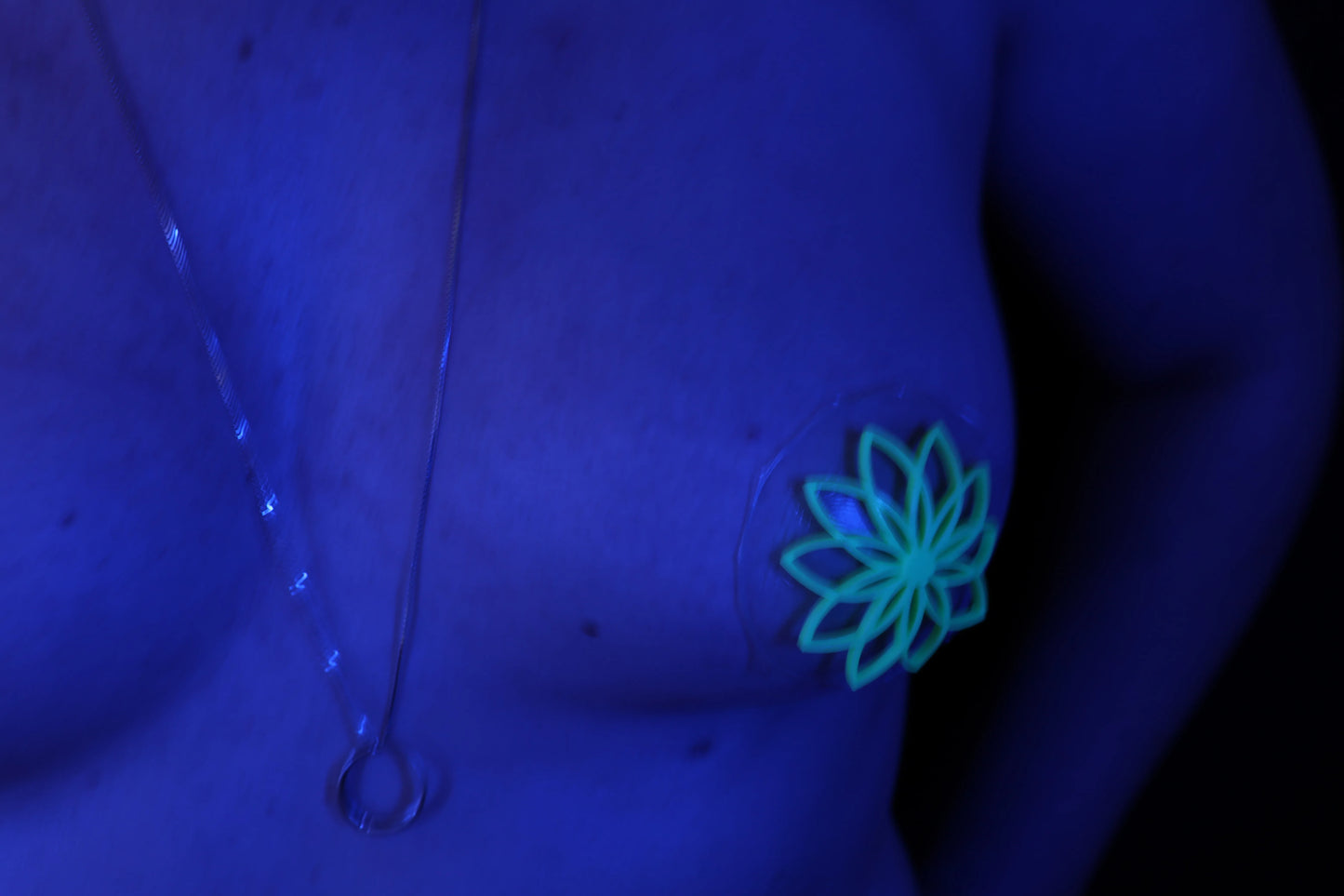 Nippel Cover Blume Schwarz