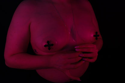 Nippel Cover Kreuz Schwarz