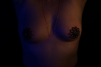 Nippel Cover Blume Schwarz